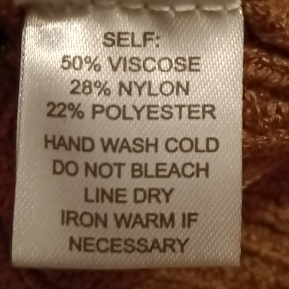 NWT Cold shoulder sweater dress - Picture 6 of 7